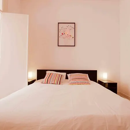 Styled Flat *